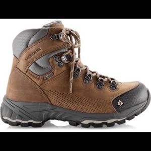Vasque Women's St. Elias Gore-Tex Hiking Boot